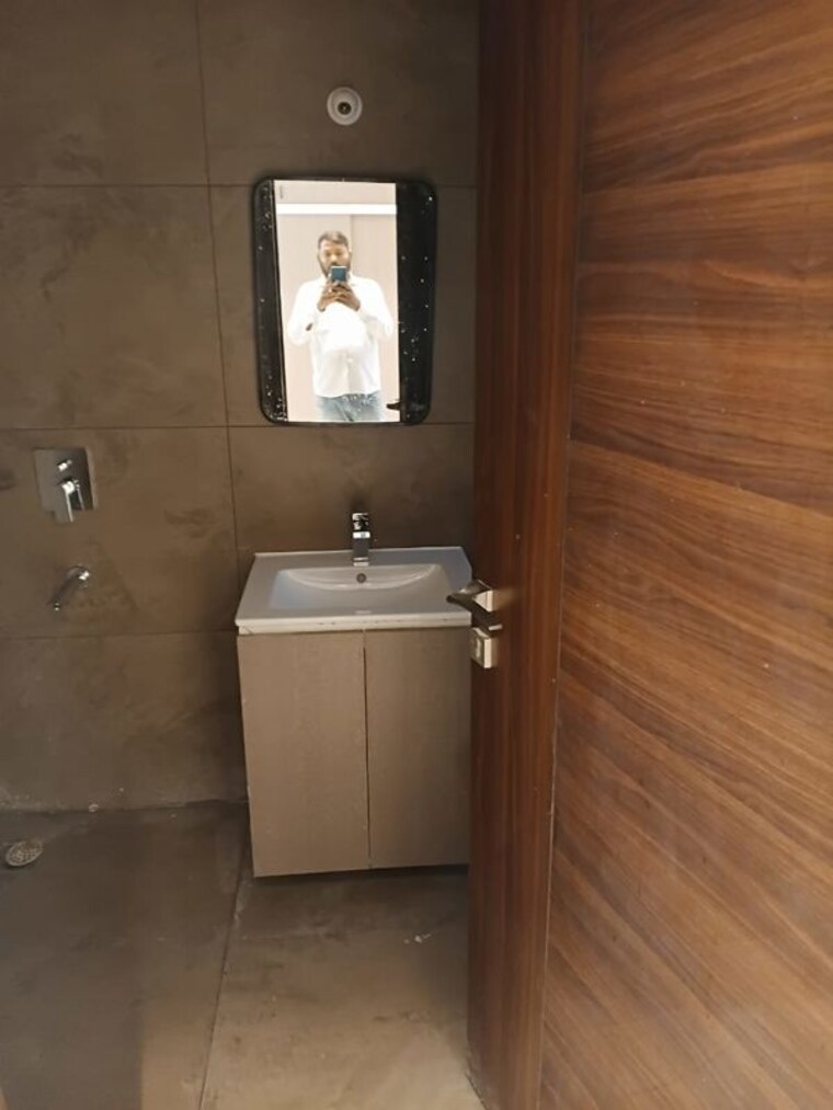 Bathroom, hallmark-treasor 3 Bedroom 1750 Sq.Ft. Apartment In Narsingi Hyderabad 10454517