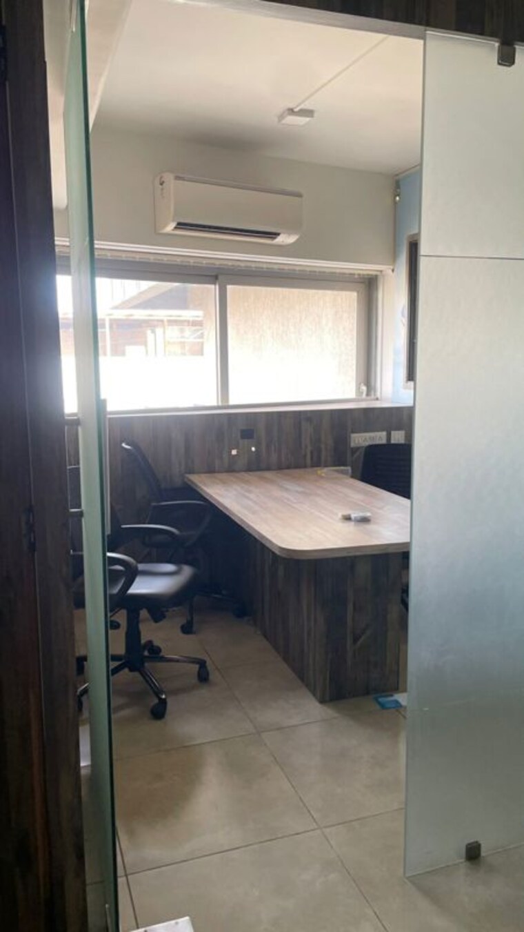 Team Area, ellisbridge Commercial Office Space 1200 Sq.Ft. In Ellisbridge Ahmedabad 10454545