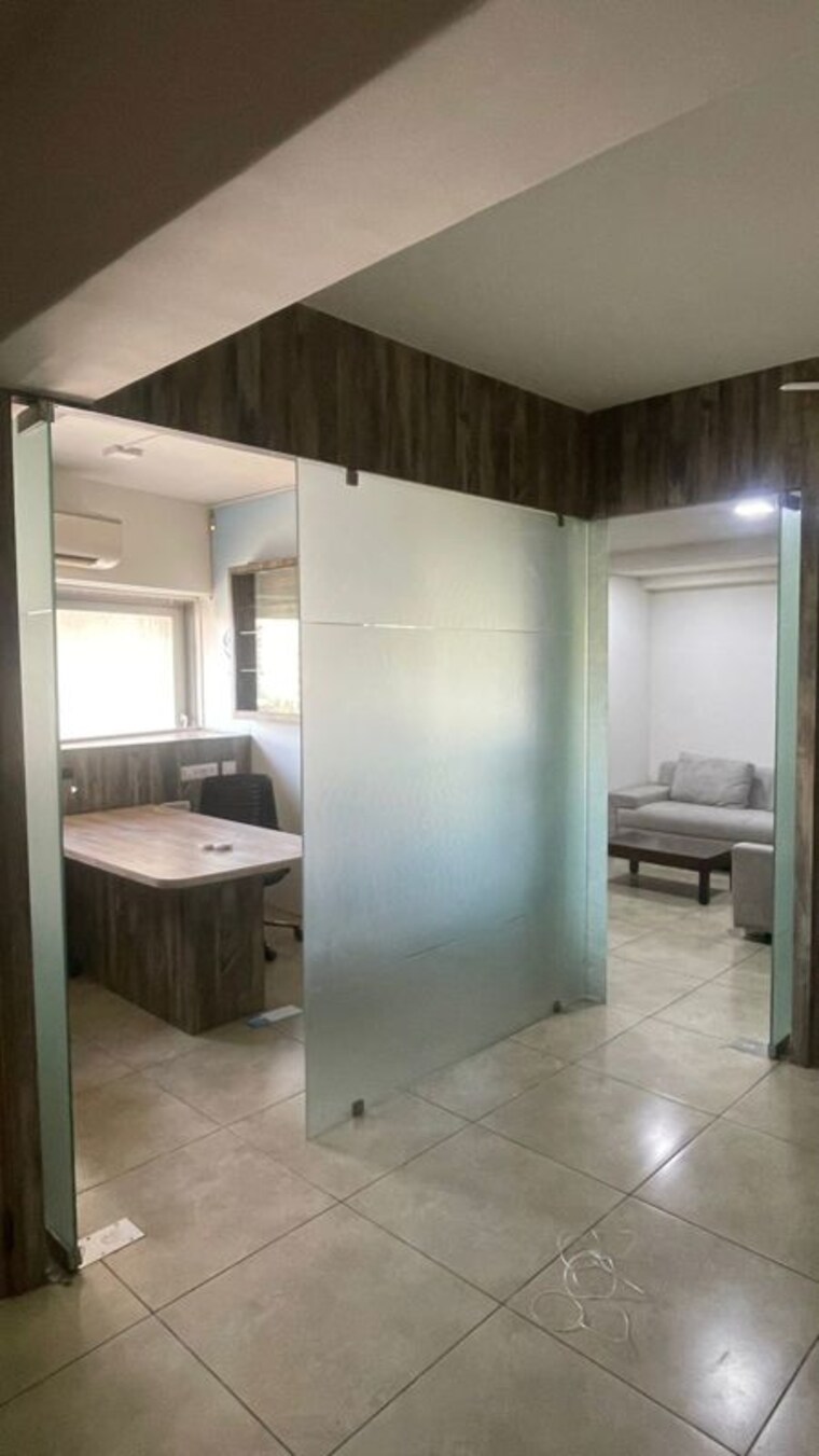 Team Area, ellisbridge Commercial Office Space 1200 Sq.Ft. In Ellisbridge Ahmedabad 10454545