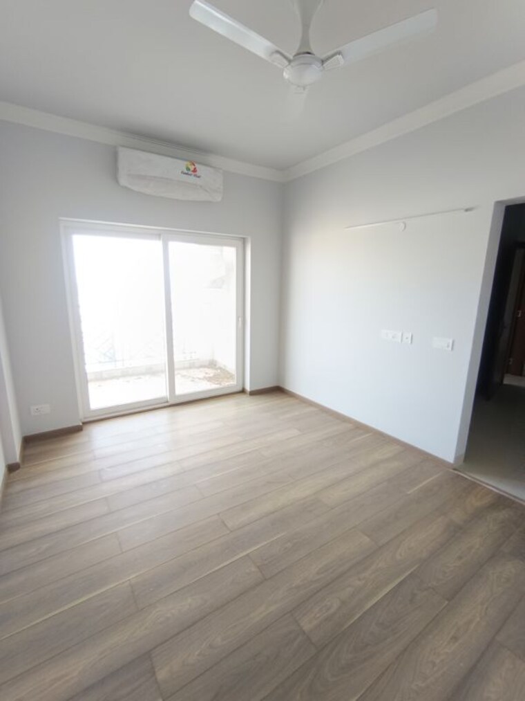 Room, central-park-flower-valley-aqua-front-towers 3 Bedroom 1789 Sq.Ft. Apartment In Sohna Sector 33 Gurgaon 10454564