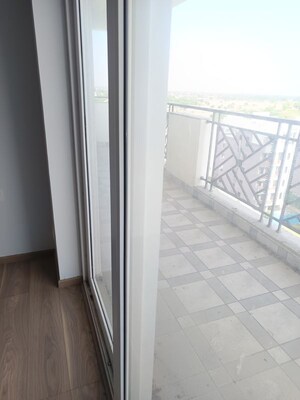 Balcony in 3 BHK Apartment at Central Park Flower Valley Aqua Front Towers, Sohna Sector 33 – for Sale