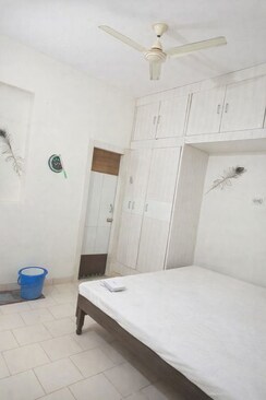 2 BHK Apartment For Rent in Sector 44