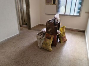 Parking in 1 RK Apartment at Jasmine CHS Chembur, Chembur – for Rent