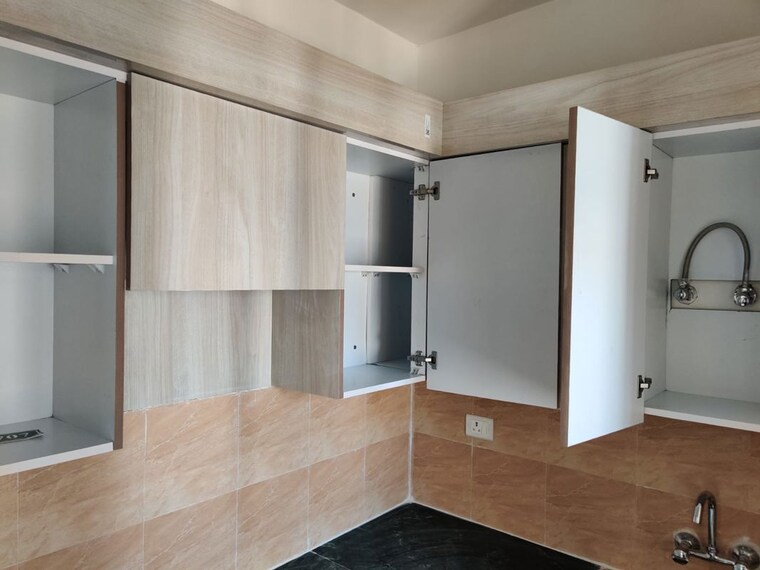 Room, jaypee-green-kosmos-phase-ii 2 Bedroom 960 Sq.Ft. Apartment In Sector 134 Noida 10454681