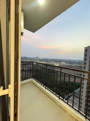 3 BHK Apartment For Rent in Signature The Millennia 3, Sector 37d