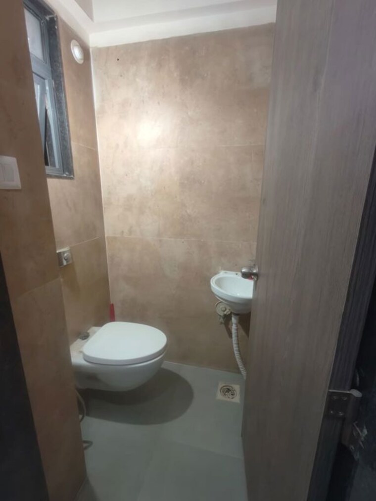Bathroom, kumar-sophronia 2 Bedroom 1250 Sq.Ft. Apartment In Kalyani Nagar Pune 10454707
