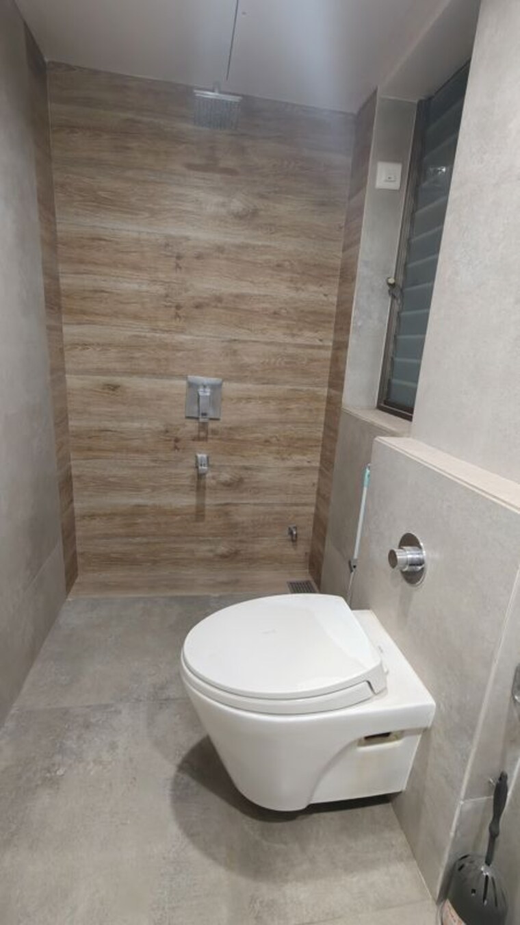 Bathroom, lady-ratan-tower 1.5 Bedroom 600 Sq.Ft. Apartment In Worli Mumbai 10454723