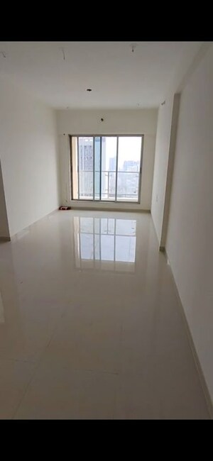 Room in 2 BHK Apartment at Khodiyaar Siddharth Nagar Goodwill CHS, Goregaon West – for Rent