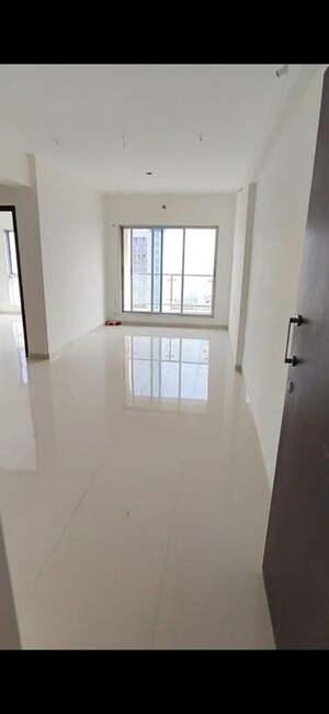 Room in 2 BHK Apartment at Khodiyaar Siddharth Nagar Goodwill CHS, Goregaon West – for Rent