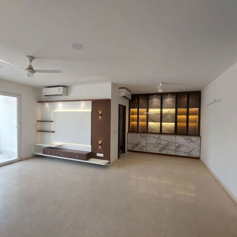 Room, ss-almeria 3.5 Bedroom 2000 Sq.Ft. Builder Floor In Sector 84 Gurgaon 10454717