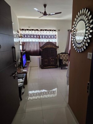 Team Area in 2 BHK Apartment at Godrej Avenues, Yelahanka – for Rent