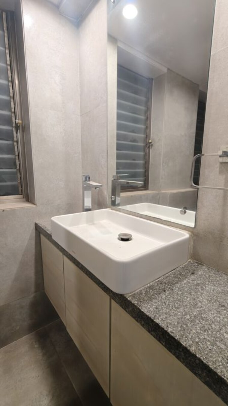 Bathroom, paschim-apartments 1 Bedroom 500 Sq.Ft. Apartment In Dadar West Mumbai 10454774