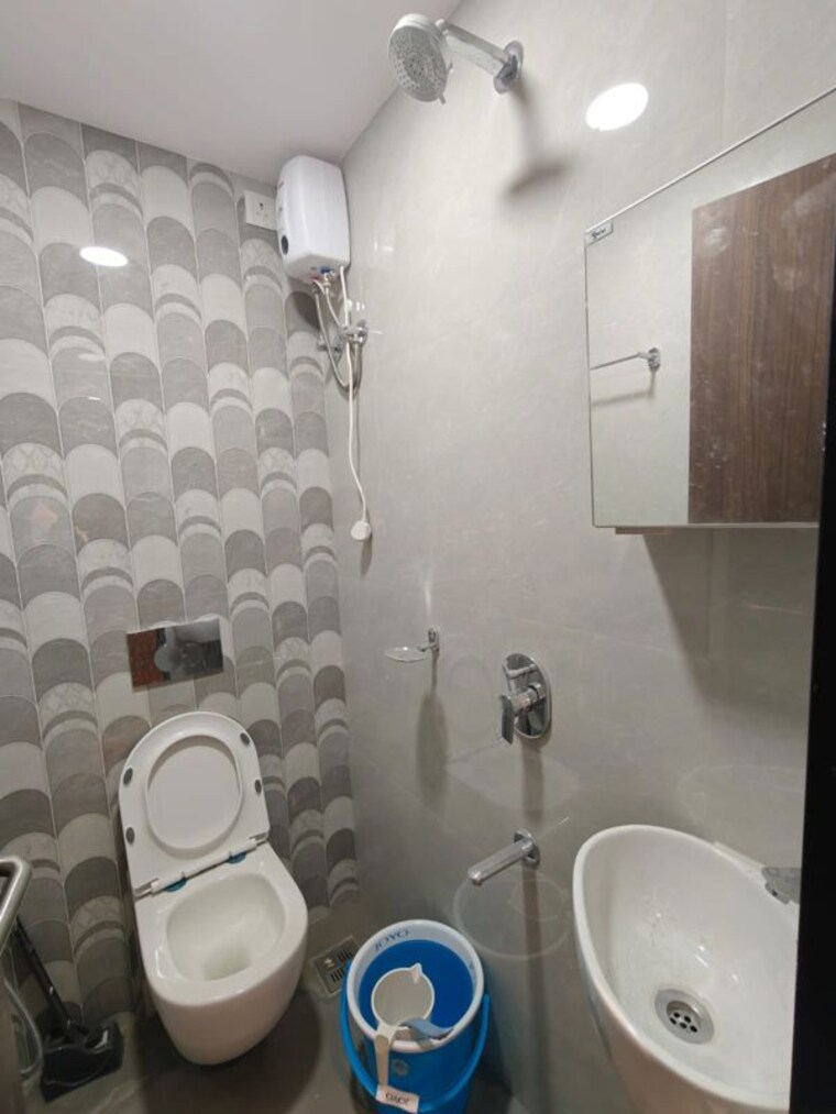 Bathroom, paschim-apartments 1 Bedroom 500 Sq.Ft. Apartment In Dadar West Mumbai 10454774