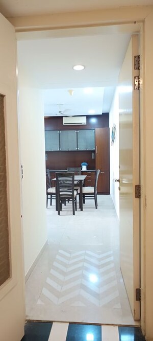 2 BHK Apartment – Entrance View at Lodha Fiorenza, Goregaon East - for Rent