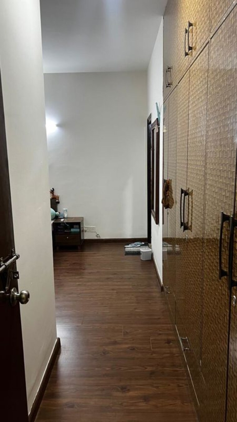 Bathroom, indiabulls-centrum-park 2.5 Bedroom 1481 Sq.Ft. Apartment In Sector 103 Gurgaon 10454808
