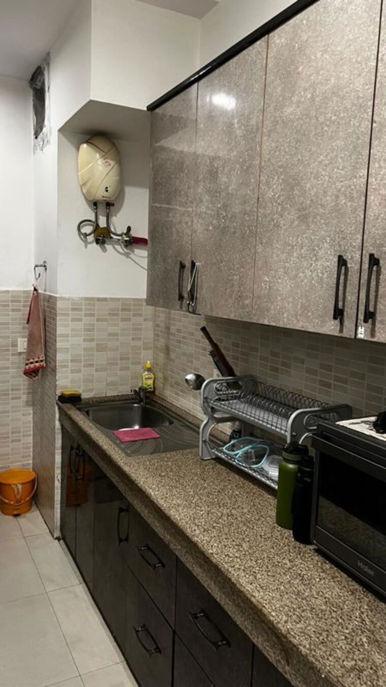 Kitchen, indiabulls-centrum-park 2.5 Bedroom 1481 Sq.Ft. Apartment In Sector 103 Gurgaon 10454808