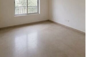 Room in 4 BHK Apartment at Vasant Kunj – for Rent