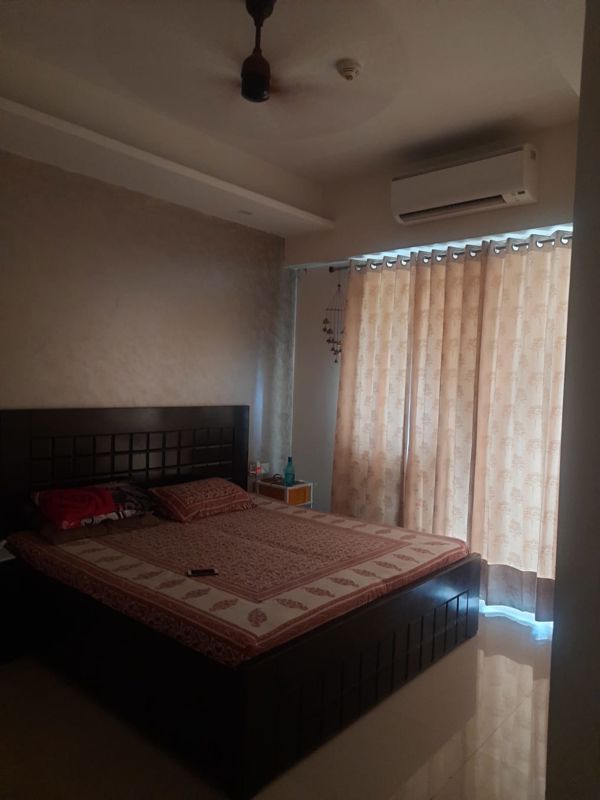 2.5 BHK + Study Room 1250 Sq.Ft. Apartment in Mahagun Moderne