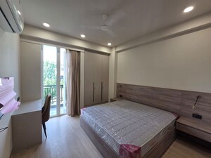 Bedroom in 2 BHK Builder Floor at DLF Atria, Dlf Phase ii – for Rent