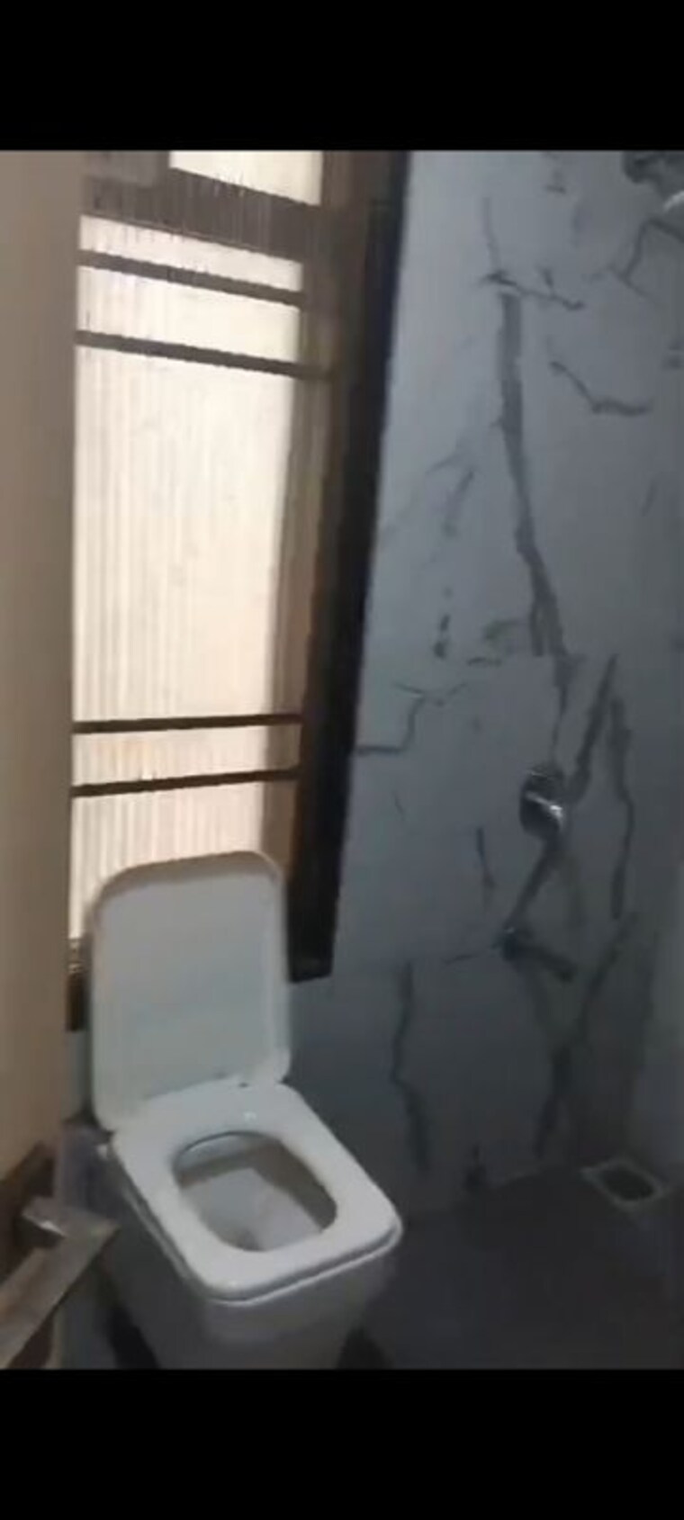 Bathroom, madhu-vasan-apartment 2 Bedroom 650 Sq.Ft. Apartment In Vile Parle East Mumbai 10454910