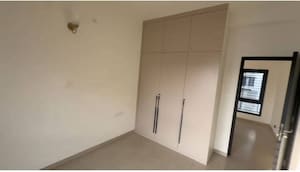 Room in 3 BHK Apartment at Sobha City Gurgaon, Sector 108 – for Rent