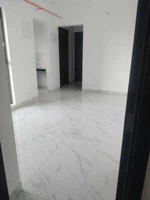 Room in 2 BHK Apartment at Raymond Realty Phase II, Pokhran Road No Two – for Rent