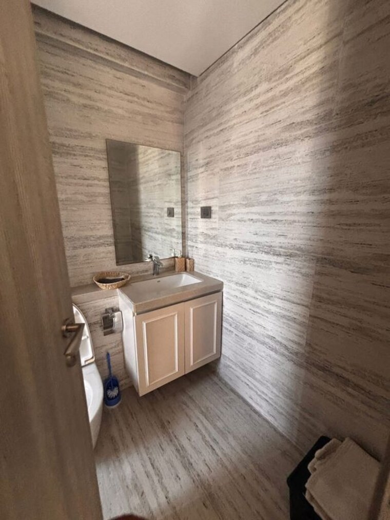 Bathroom, best-complex-andheri-west 2 Bedroom 1000 Sq.Ft. Apartment In Andheri West Mumbai 10454943