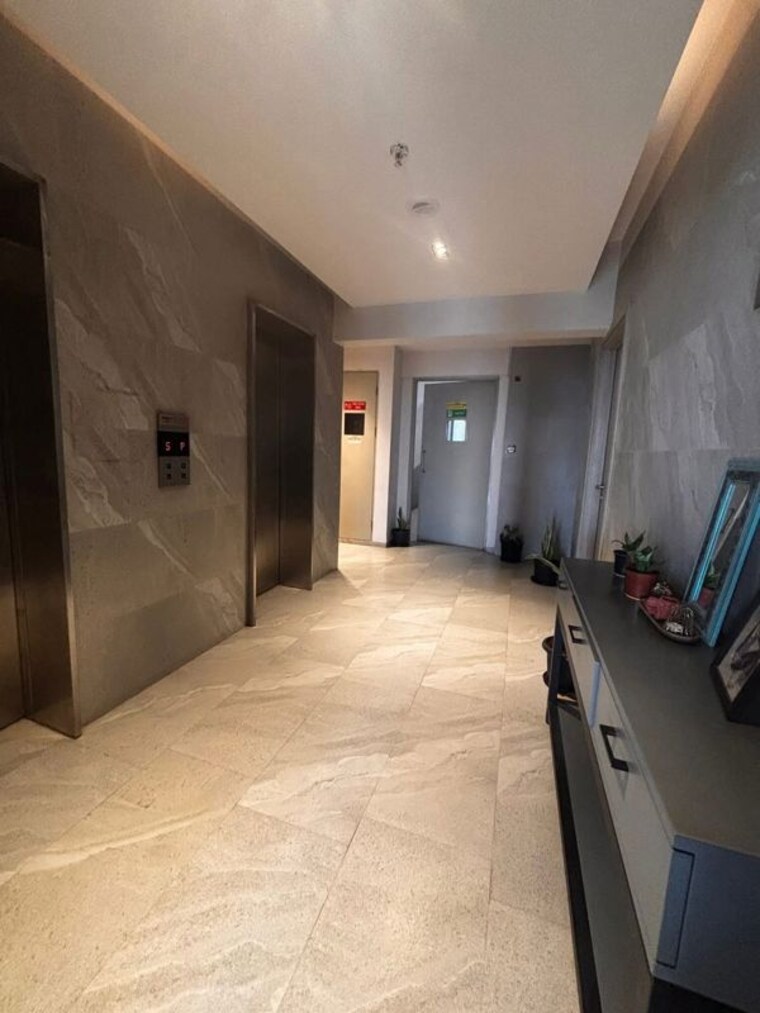 Room, best-complex-andheri-west 2 Bedroom 1000 Sq.Ft. Apartment In Andheri West Mumbai 10454943