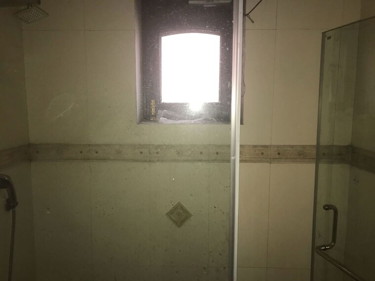 Room, east of kailash 3 Bedroom 200 Sq.Yd. Villa In East Of Kailash Delhi 10454964