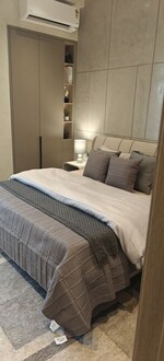 3.5 BHK + Servant Room 1670 Sq.Ft. Builder Floor in Emaar Emerald Floors