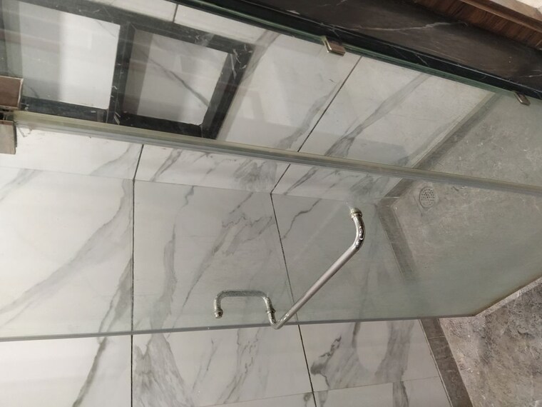 Washroom, model town 5 Bedroom 450 Sq.Yd. Builder Floor In Model Town Delhi 10454957