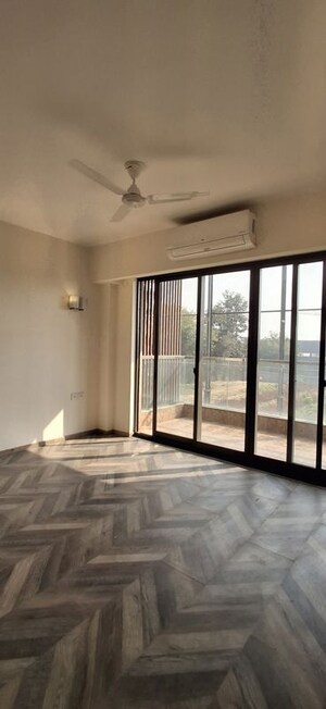 Room in 3 BHK Apartment at Krisumi Waterfall Residences, Sector 36a – for Sale