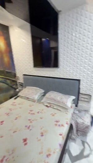 Bedroom in 5 BHK Apartment at Jeevan Vihar Building, Malabar Hill – for Rent
