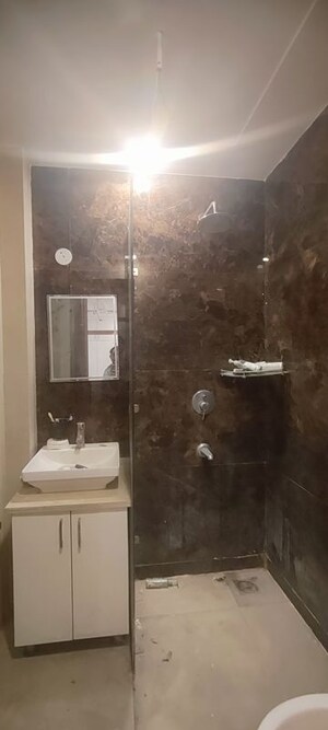Bathroom in 2 BHK Builder Floor at Amolik Residency, Sector 86 – for Rent