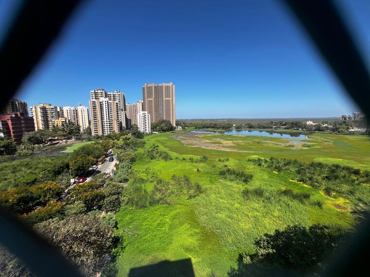 Garden, bhoomi-park 3 Bedroom 1000 Sq.Ft. Apartment In Malad West Mumbai 10455020