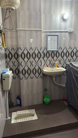 Team Area in 2 BHK Builder Floor at Malviya Nagar – for Rent