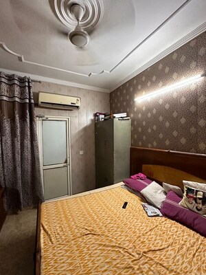 Bedroom in 2 BHK Builder Floor at Green Fields Colony – for Rent