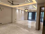 4 BHK + Servant Room 300 Sq.Yd. Builder Floor in Sushant Lok I