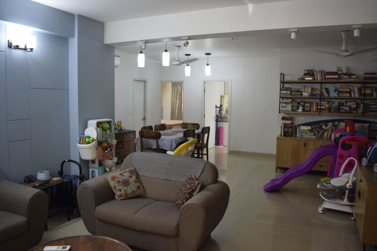 Living Room, emaar-emerald-floors-premier 3 Bedroom 1650 Sq.Ft. Apartment In Sector 65 Gurgaon 10455103