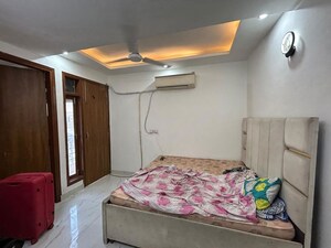 Room in 2 BHK Builder Floor at Jawahar Nagar – for Rent
