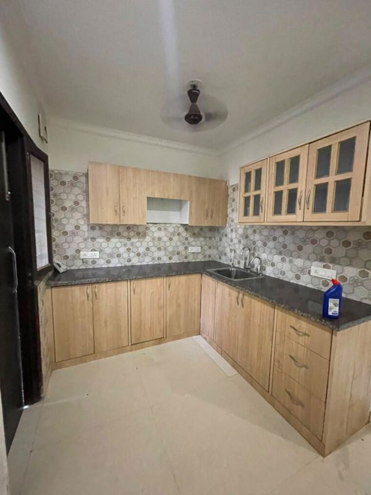 Kitchen, conscient-heritage-one 3 Bedroom 1996 Sq.Ft. Apartment In Sector 62 Gurgaon 10455131