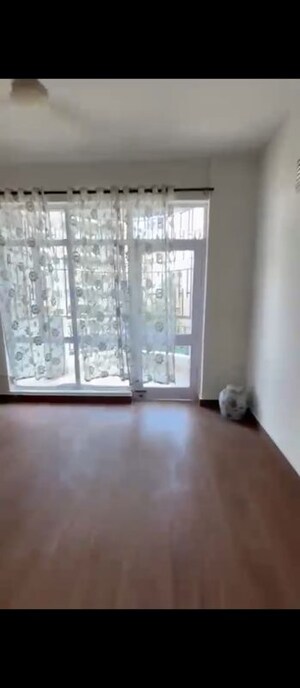 Room in 3 BHK Apartment at Maple Heights, Sector 43 – for Sale