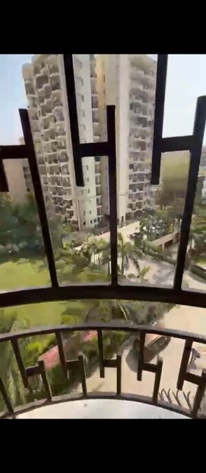 Master Plan in 3 BHK Apartment at Maple Heights, Sector 43 – for Sale