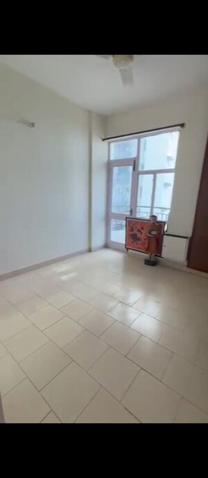 Room in 3 BHK Apartment at Maple Heights, Sector 43 – for Sale