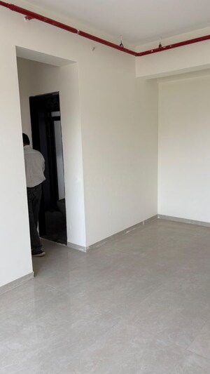 2 BHK Apartment For Rent in Damji Shamji Mahavir Spring Tulip Phase 1, Pokhran Road No Two