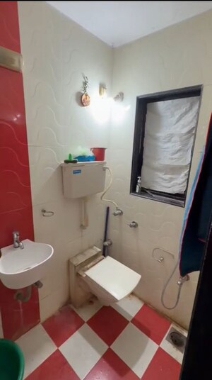 Team Area in 1 BHK Apartment at Dheeraj Darshan, Jogeshwari East – for Rent