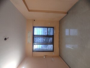 Room in 2 BHK Apartment at Mahavir Universe, Bhandup West – for Rent