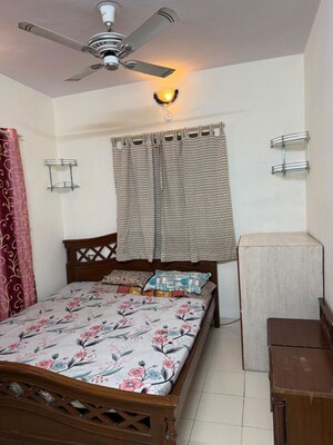 Bedroom in 2 BHK Apartment at Shristi Complex, Andheri East – for Rent