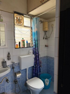 Team Area in 1 BHK Apartment at Bhoomi Park II, Malad West – for Rent
