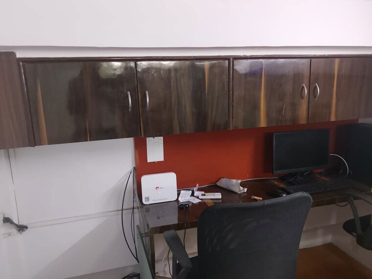 Team Area, om-heera-panna-mall Commercial Office Space 250 Sq.Ft. In Andheri West Mumbai 10455239